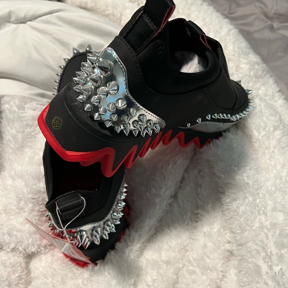 Brand New With Tags Marvel x CL shoes! - Picture 7 of 10